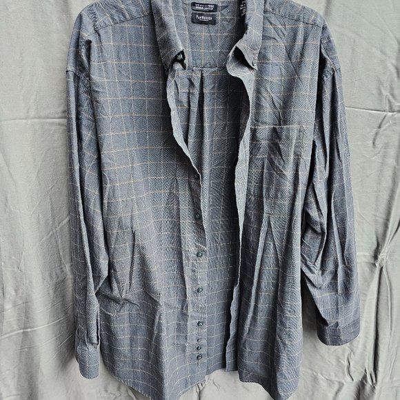 Van Heuson casual shirt, long sleve - Picture 1 of 3